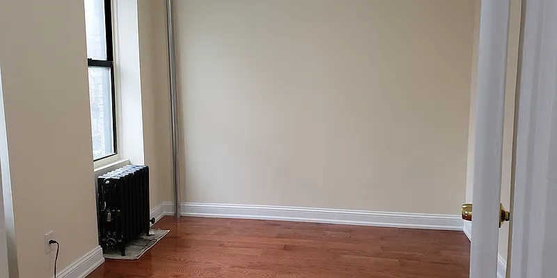 Rented by MCR Realty | media 22