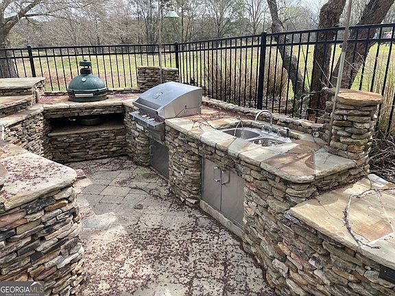 4th image of 111 Prestwick Dr