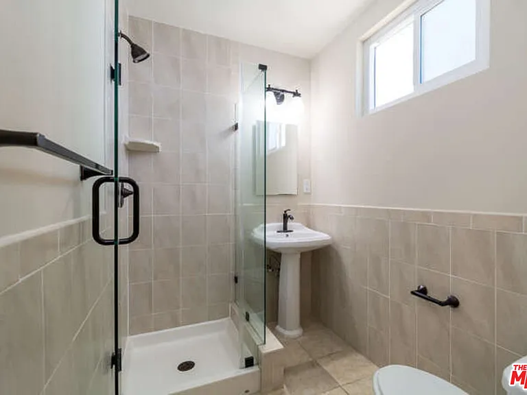 1604 Oak Ave — Photo 24