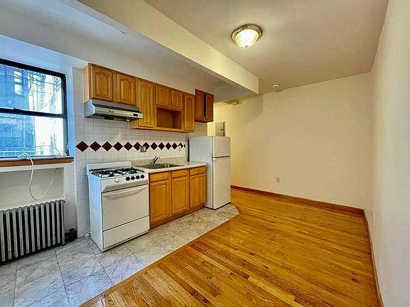 2nd image of 106 Mulberry St #17A