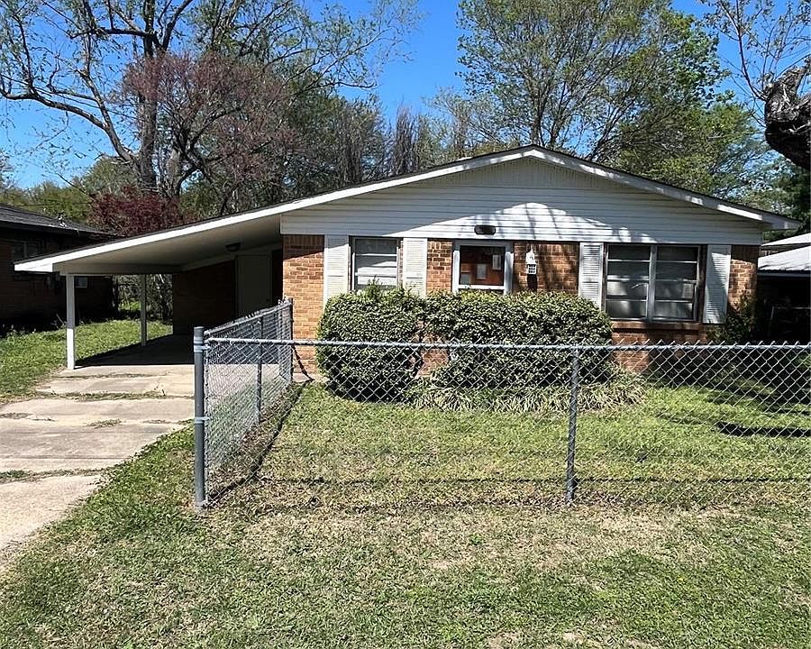 1518 Bradley St, Kennett, MO 63857 | Zillow