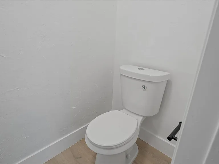4510 NW 49th Dr — Photo 23
