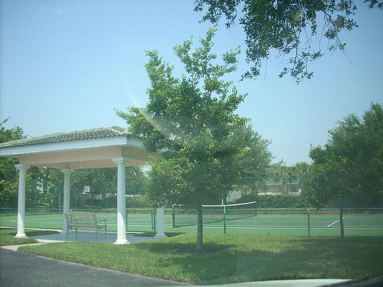 1316 Gondola Park Dr — Photo 33