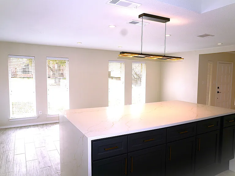 2721 Timberleaf Dr — Photo 6