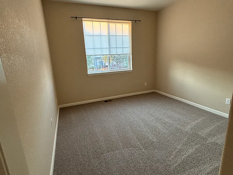2719 Black Canyon Way — Photo 10
