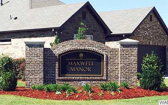 2nd image of 1288 Maxwell Cir #8