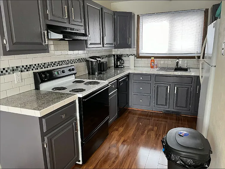 3 bed, 1.5 bath, 1400 sqft, $1,600 — Photo 4