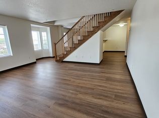 943 S Gilbert St APT 32, Iowa City, IA 52240