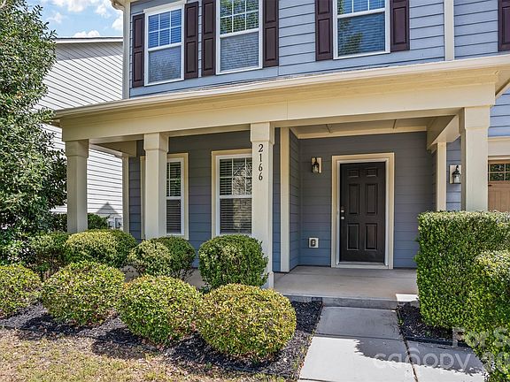 3rd image of 2166 Bluebell Way