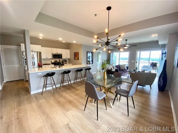 54 Palisades Lakeview Dr #1B, Lake Ozark, MO 65049