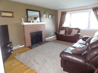 11 Meadow Rd, Pennsville, NJ 08070