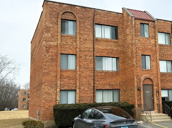 365 E Rimini Ct, Palatine, IL 60067