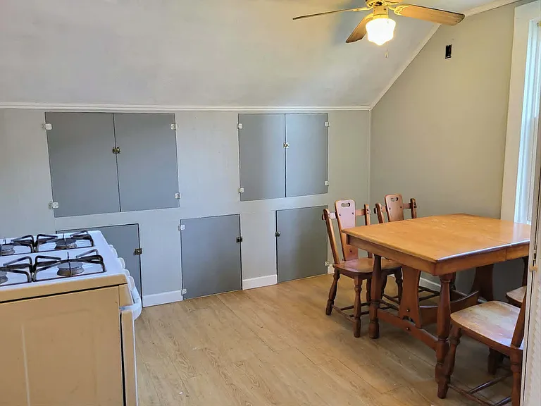 15 Vallone Rd — Photo 3