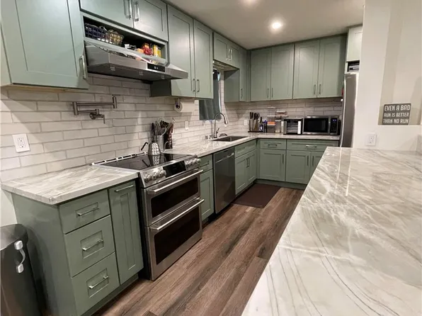 23802 Palmek Cir, Lake Forest, CA 92630