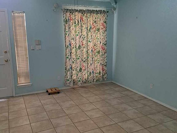 4th image of 11077 Golden Pond Dr