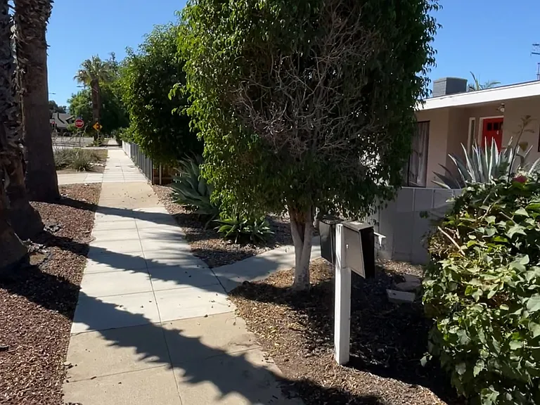 916 S Joy St — Photo 1