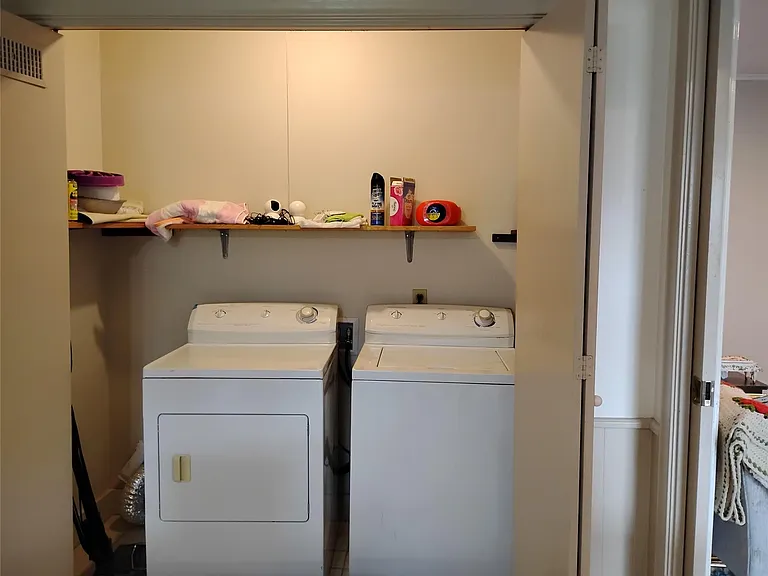 5431 Grape St — Photo 37