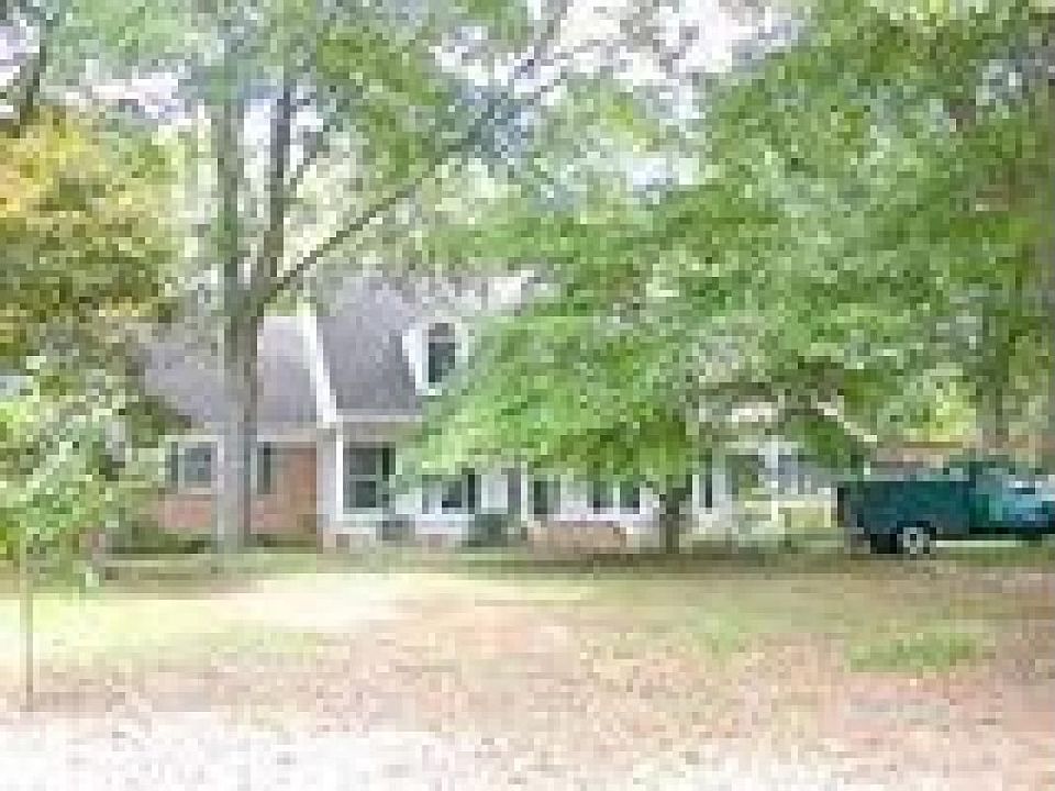 2nd image of 383 Woodward Way