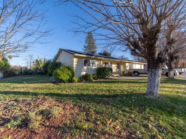 3909 Alta Mesa Dr, Redding, CA 96002