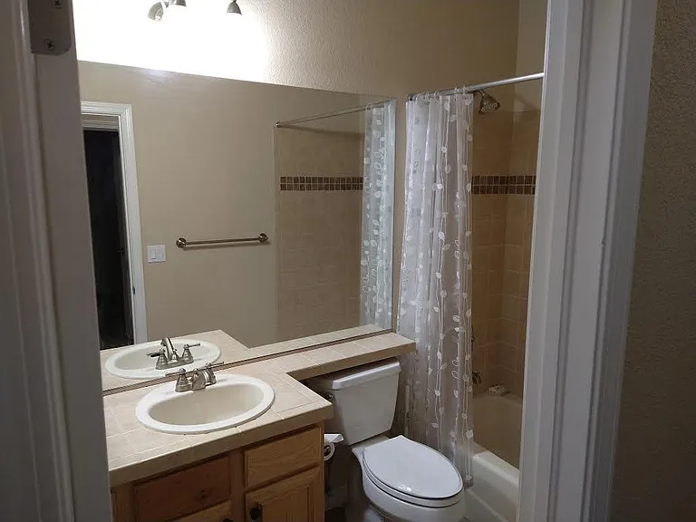 2331 Ledgewood Dr — Photo 16