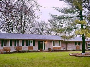 3699 W Bradford Dr, Bloomfield Hills, MI 48301