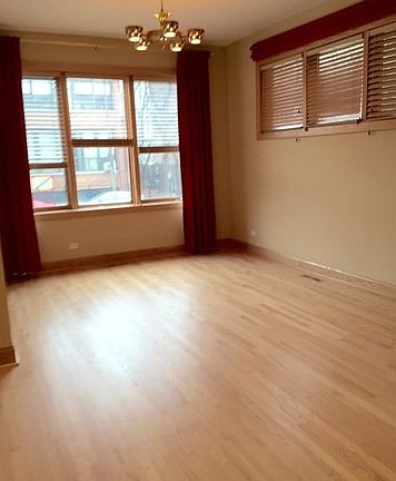 3rd image of 1038 N Orleans St #1