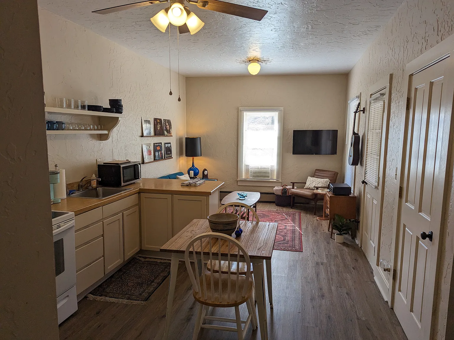 1 bed, 500 sqft, $1,350 — Photo 2