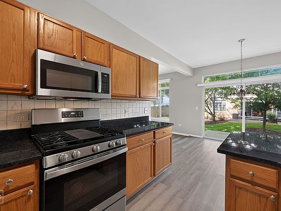 3rd image of 1738 Windward Ave