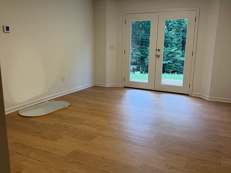 402 Skyline Dr — Photo 19