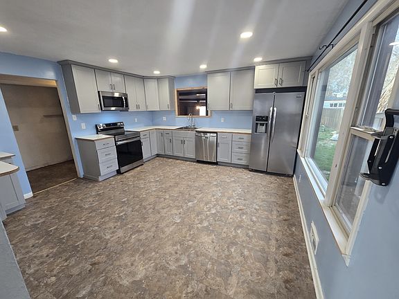 2nd image of 2512 Texas Ave