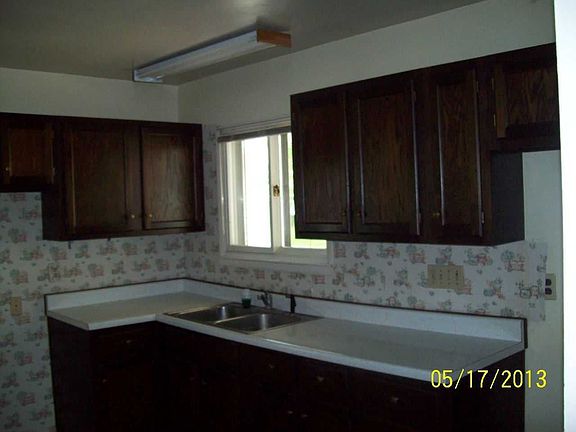 5th image of 303 Linden Dr