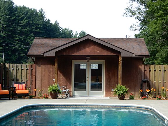 300 sq ft Pool house 