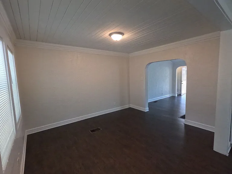 966 S Greer St — Photo 5