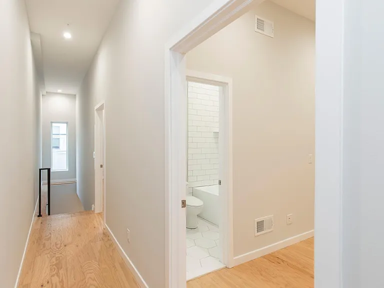 757 N Uber St #2 — Photo 9