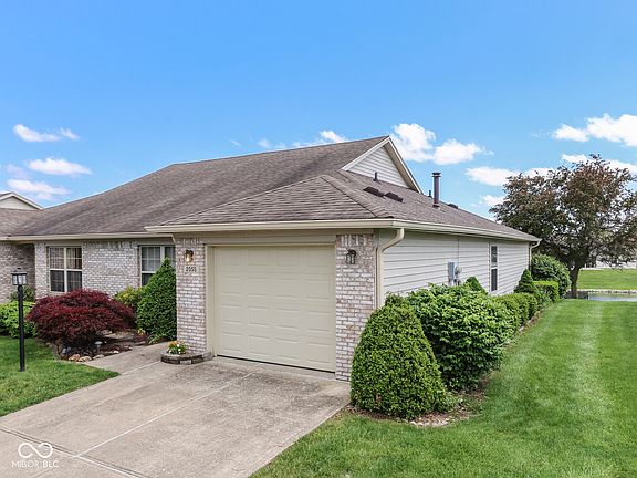 4th image of 2055 Pelican Dr