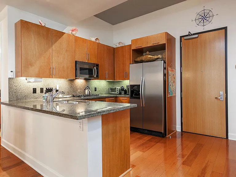 1050 Island Ave — Photo 11