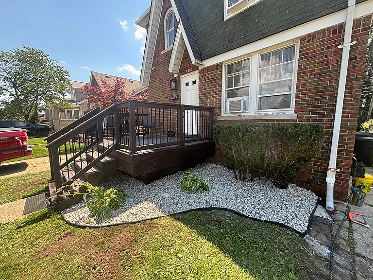 1069 Eaton Rd #2 — Photo 3