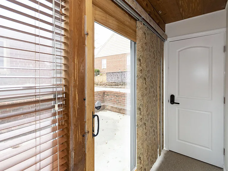 Huntley Pl — Photo 8