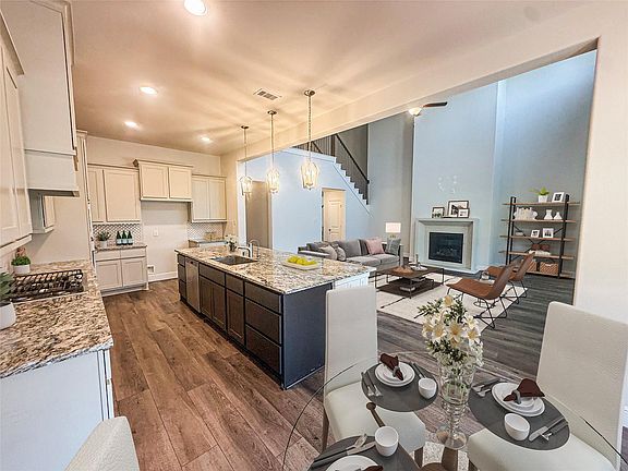 4th image of 30626 S Creek Way