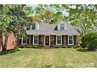 578 Hollywood Pl photo 1