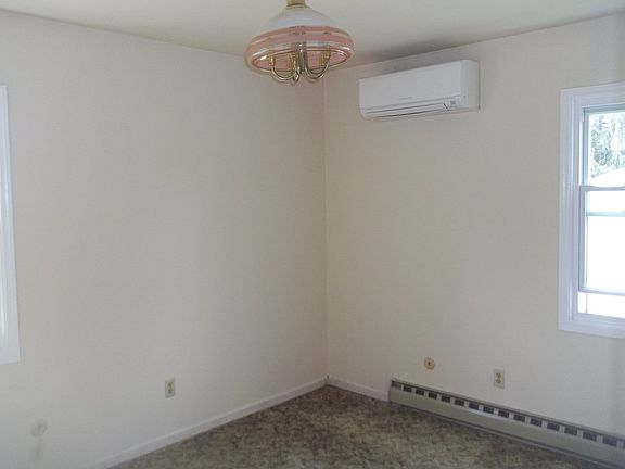 2nd image of 104 West Dr