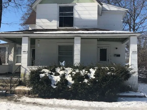 209 N Main St, Wayland, MI 49348