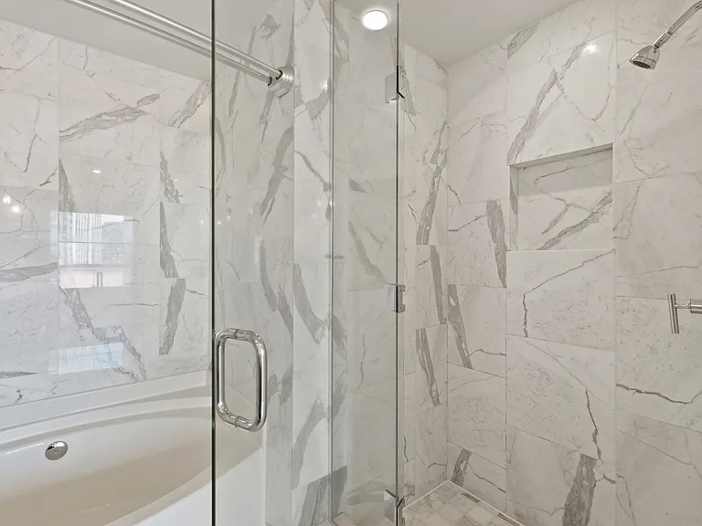 737 Olive Way #2600 — Photo 17