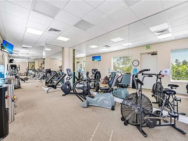 900 Arbor Lake Dr #9-101 — Photo 25