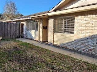 1527 Silverpines Rd, Houston, TX 77062