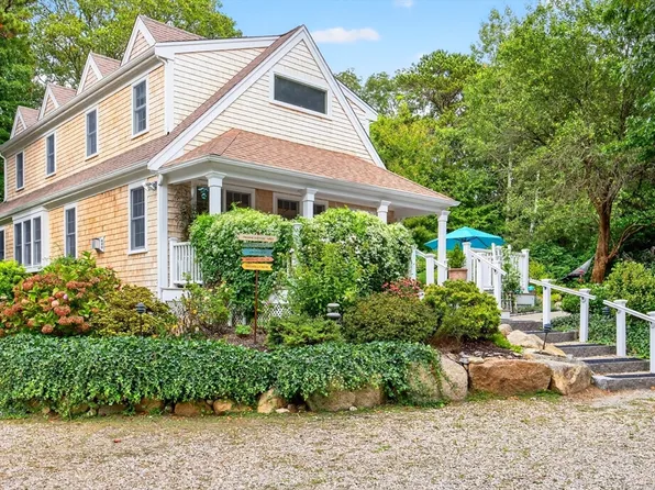819 W Falmouth Hwy, West Falmouth, MA 02574