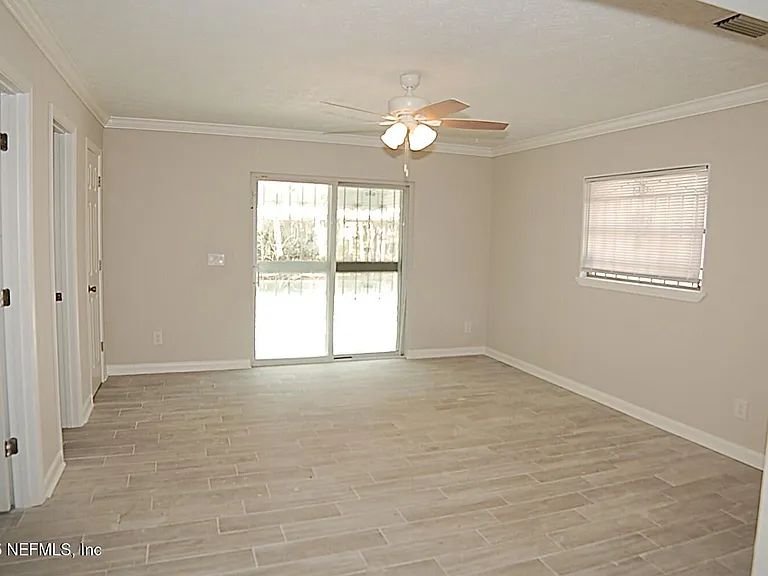 2947 W 45th St — Photo 27