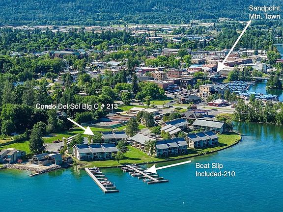 Condo Del Sol is a short walk to town and enjoys being neighbors with Powder Hound Pizza! Yummy