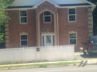 276 Manassas Dr, Manassas Park, VA 20111
