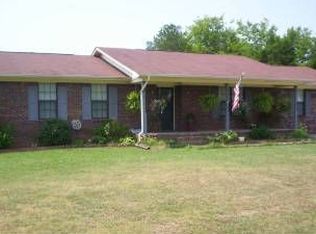 157 Robinwood Ln, Woodville, AL 35776